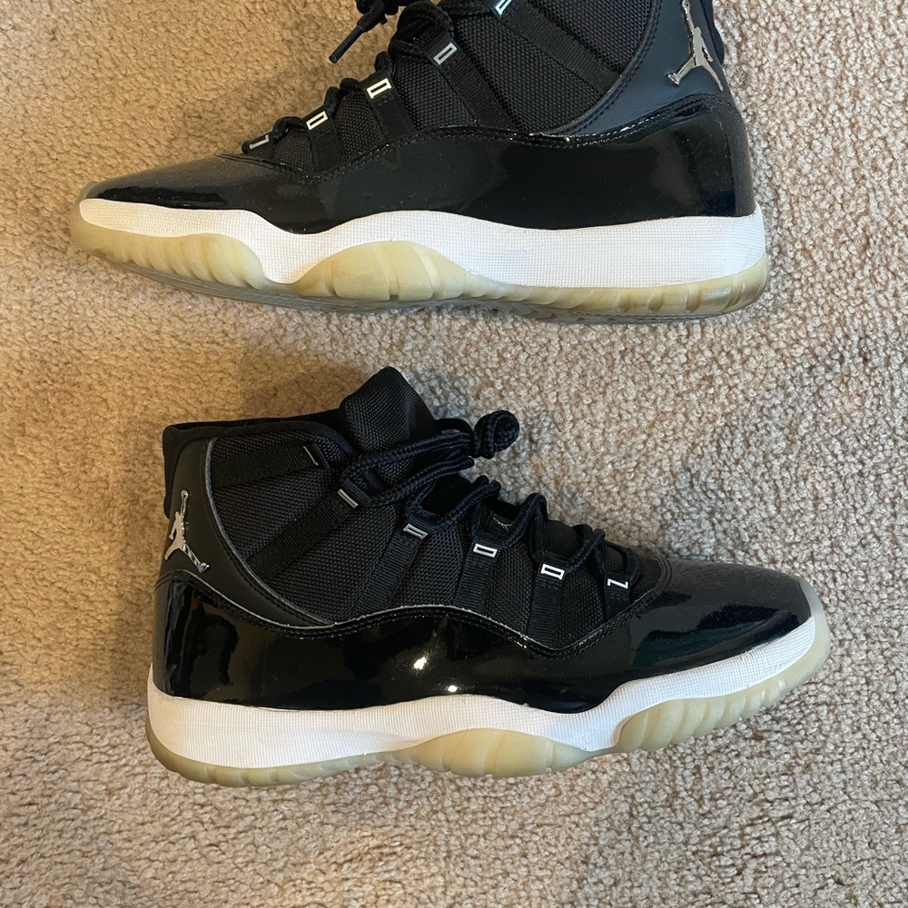 Air Jordan 11 Retro Black Sneakers